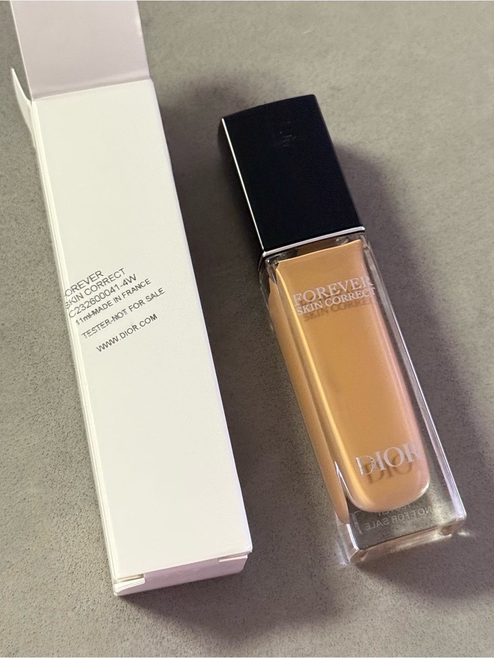 4W Dior Forever Skin Correct concealer